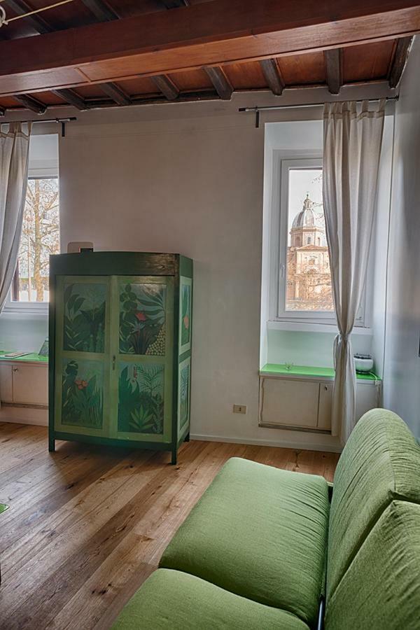 The Blu And Green Apartment Roma Eksteriør bilde